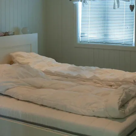 Five Bedroom Holiday In * Bjelland